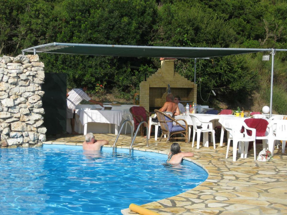 Angela Apartments Pool Gardens And Sea Views Agios Stefanos Avliotes  Exteriér fotografie